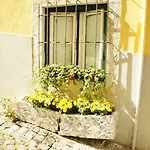 Apartment Cozy In Bairro Alto Lissabon