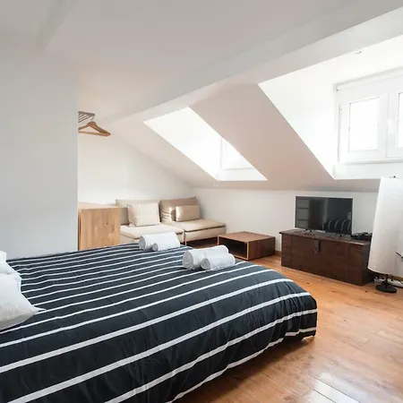 아파트 Cozy In Bairro Alto *